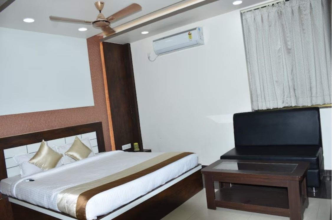Hotel Rudra Regency Semi Suite
