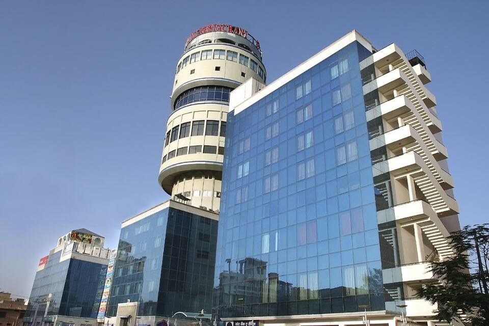 Hotel Om Tower & Revolving Restaurant