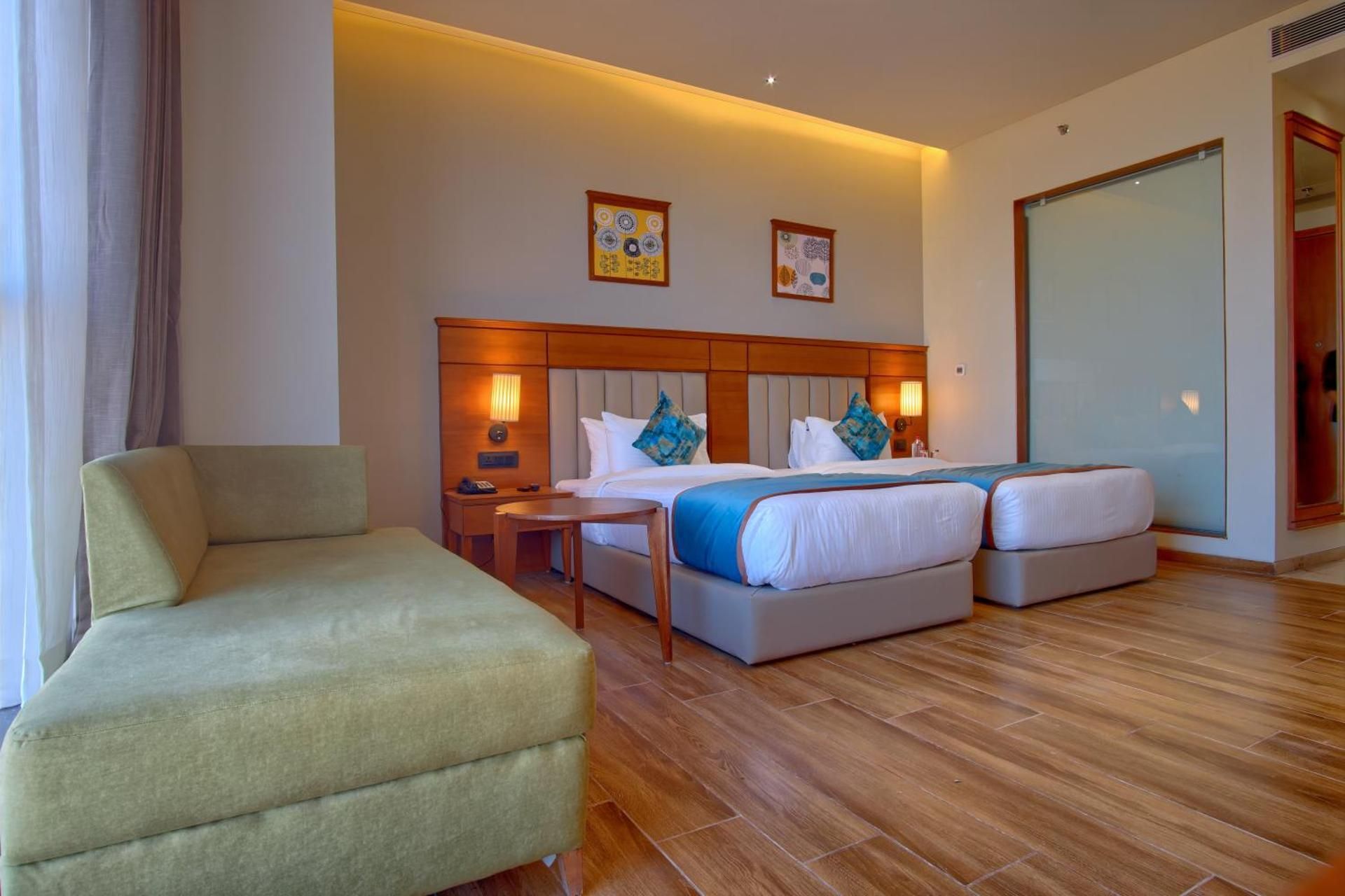 Deluxe AC room with City view and Queen Bed