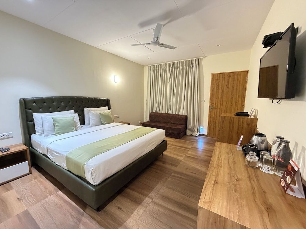 VITS Daman Devka Beach Cottage Room 4