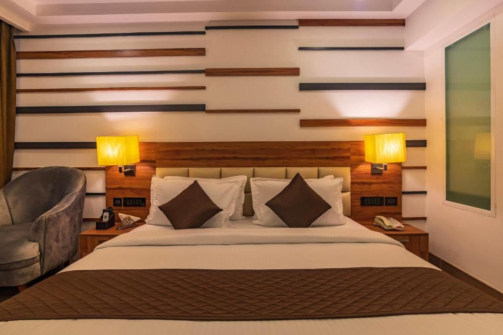 Classic Regency Deluxe Room 2