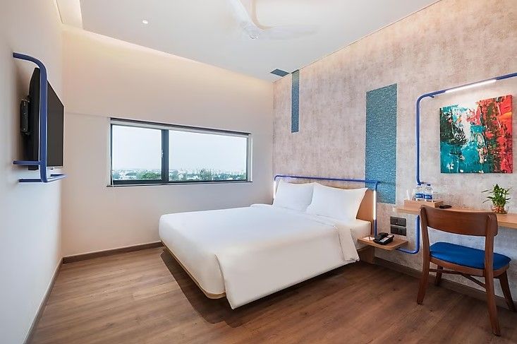 7 Apple Hotel Nashik Deluxe Queen Room 7