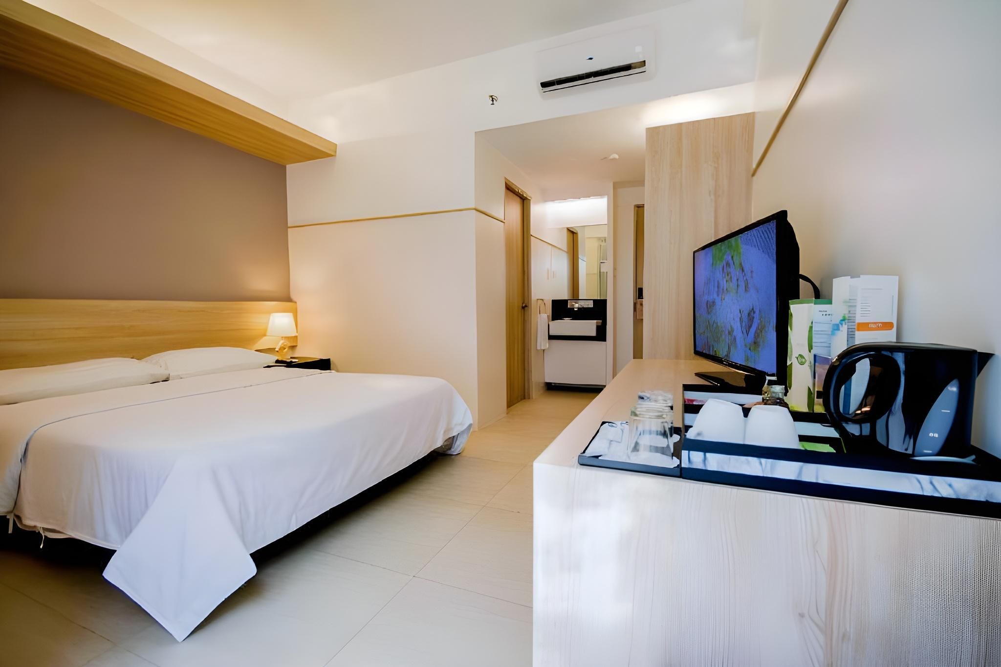 undefined The Tides Hotel Boracay 4