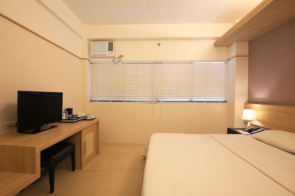 undefined The Tides Hotel Boracay 2