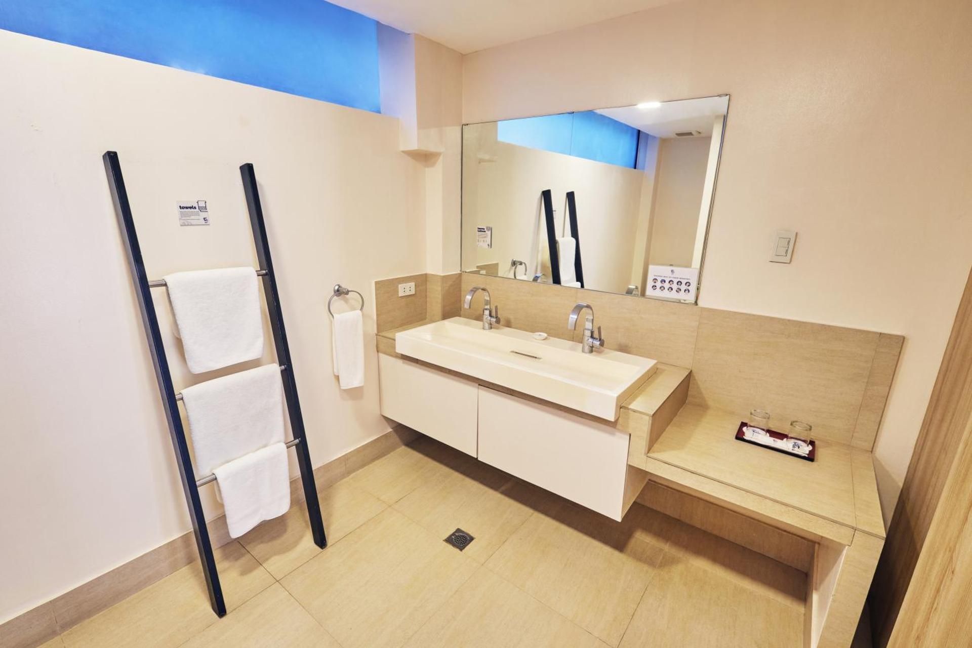 undefined The Tides Hotel 10