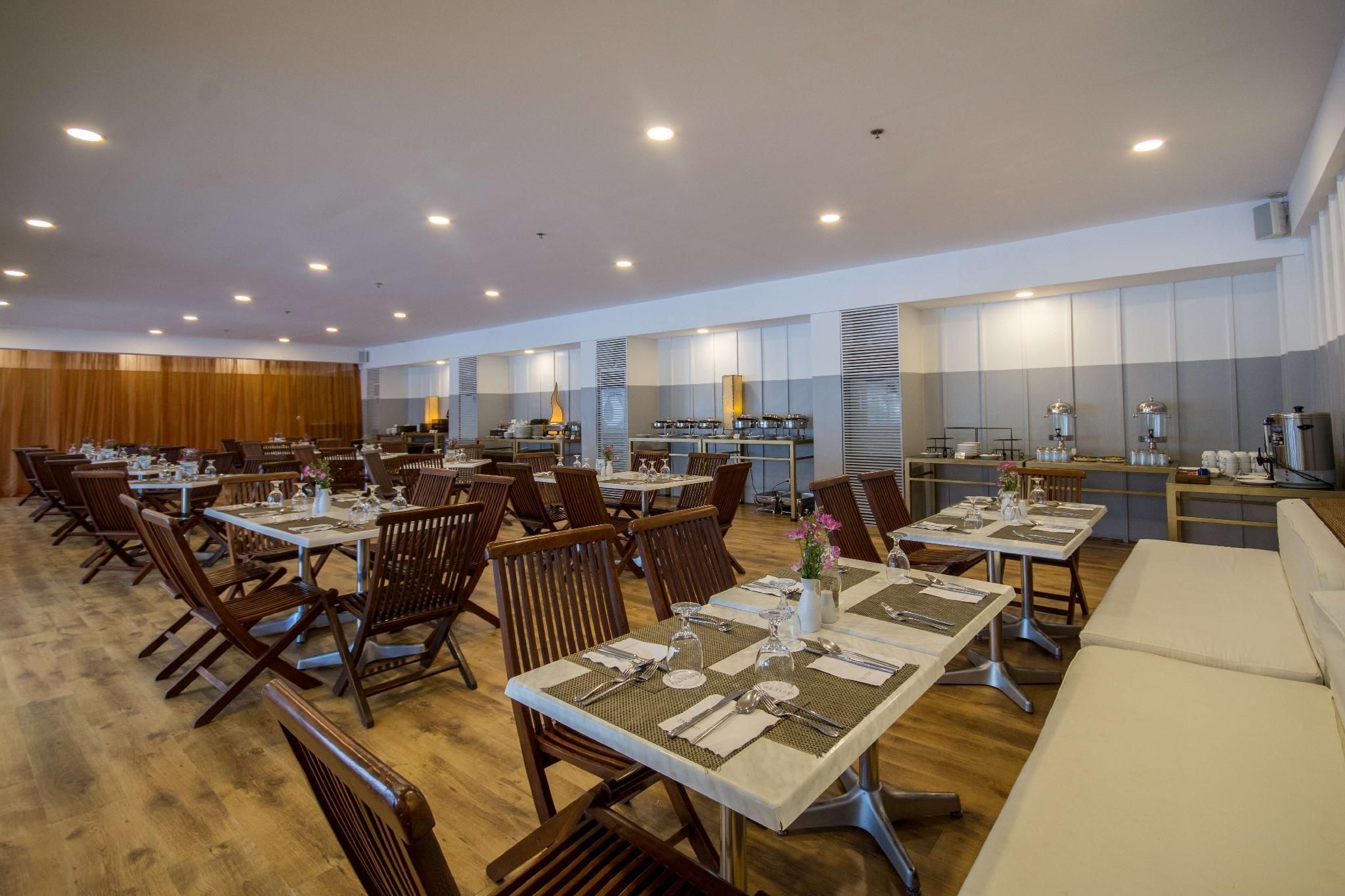 undefined The Tides Hotel 4