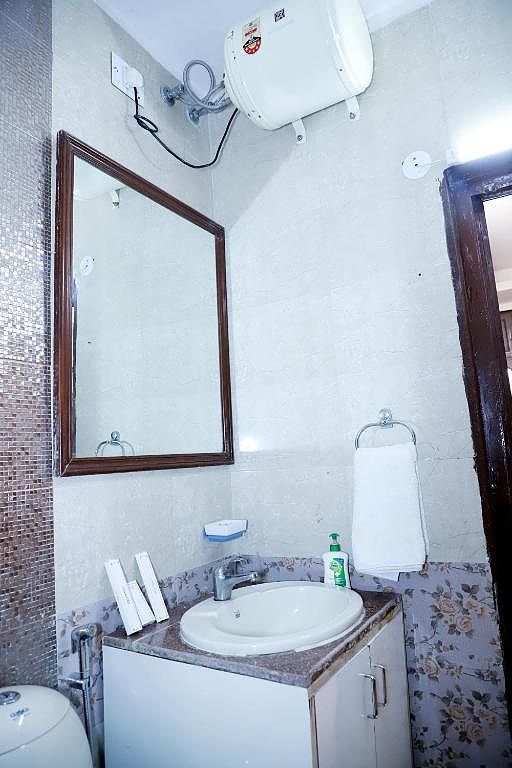 Fortune Home service Apartment, 3BHK-1B, E28 Saket  Three-Bedroom Apartment 12