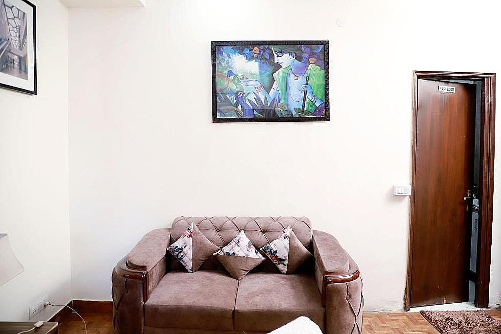 Fortune Home service Apartment, 3BHK-1B, E28 Saket  Three-Bedroom Apartment 5