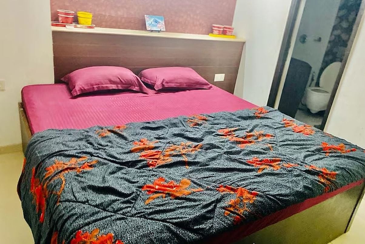 undefined 2Bhk Fortune HomeL-96A Saket Near Max 5