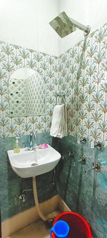 Sky Residency Deluxe Double Room (2 Adults + 1 Child) 9