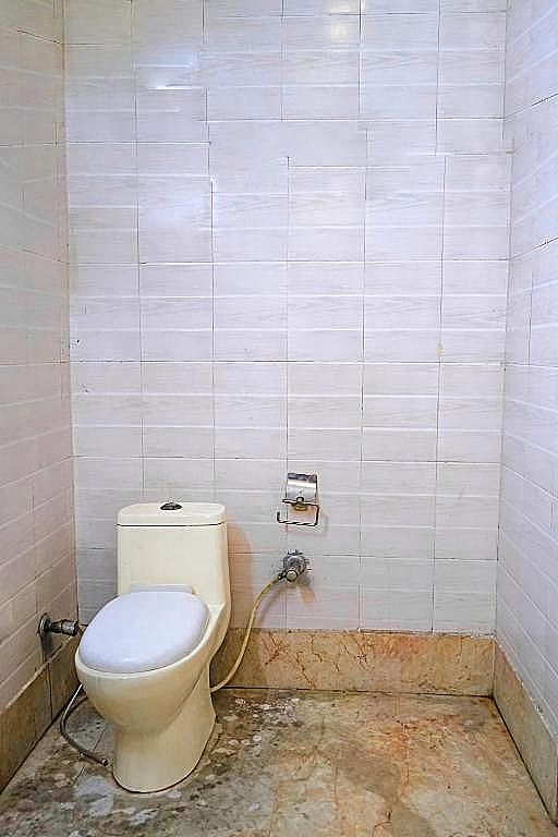 Hotel Ashoka Inn - Noida sec 35 Deluxe Double Room (2 Adults + 1 Child)