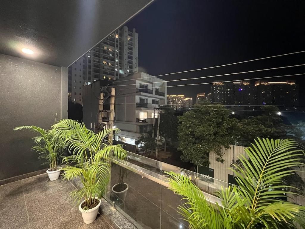 Lime Tree Two BHK Service Apartment Golf Course Road Gurgaon Two-Bedroom Apartment 33