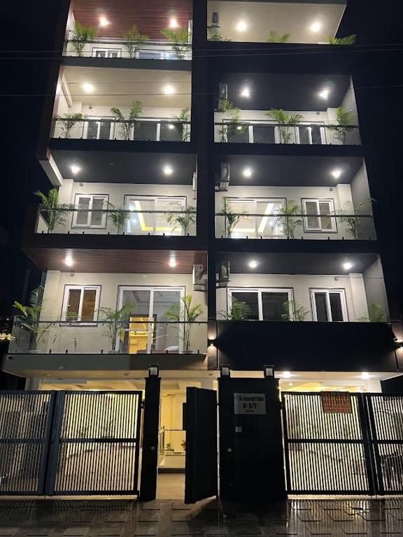 Lime Tree Two BHK Service Apartment Golf Course Road Gurgaon Two-Bedroom Apartment 25