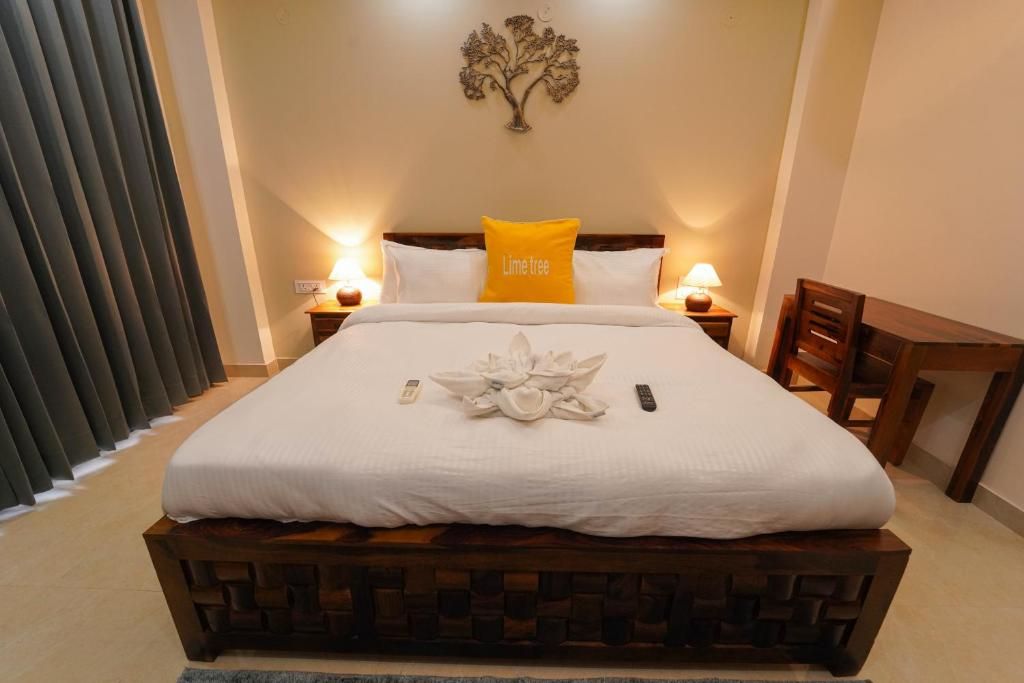 Lime Tree Two BHK Service Apartment Golf Course Road Gurgaon Two-Bedroom Apartment 8