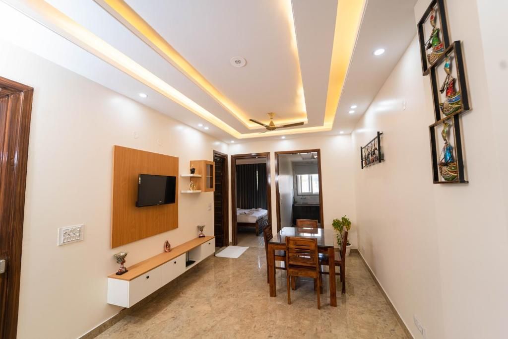Lime Tree Two BHK Service Apartment Golf Course Road Gurgaon Two-Bedroom Apartment 11