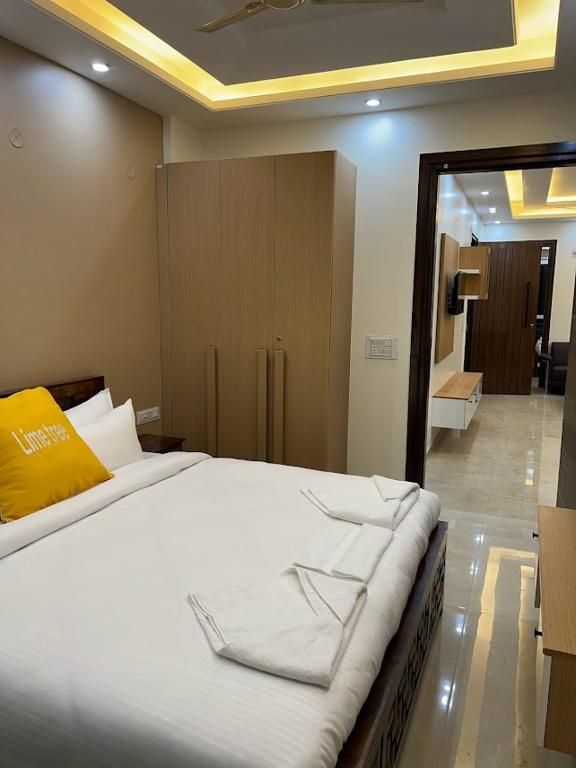 Lime Tree Two BHK Service Apartment Golf Course Road Gurgaon Two-Bedroom Apartment 55