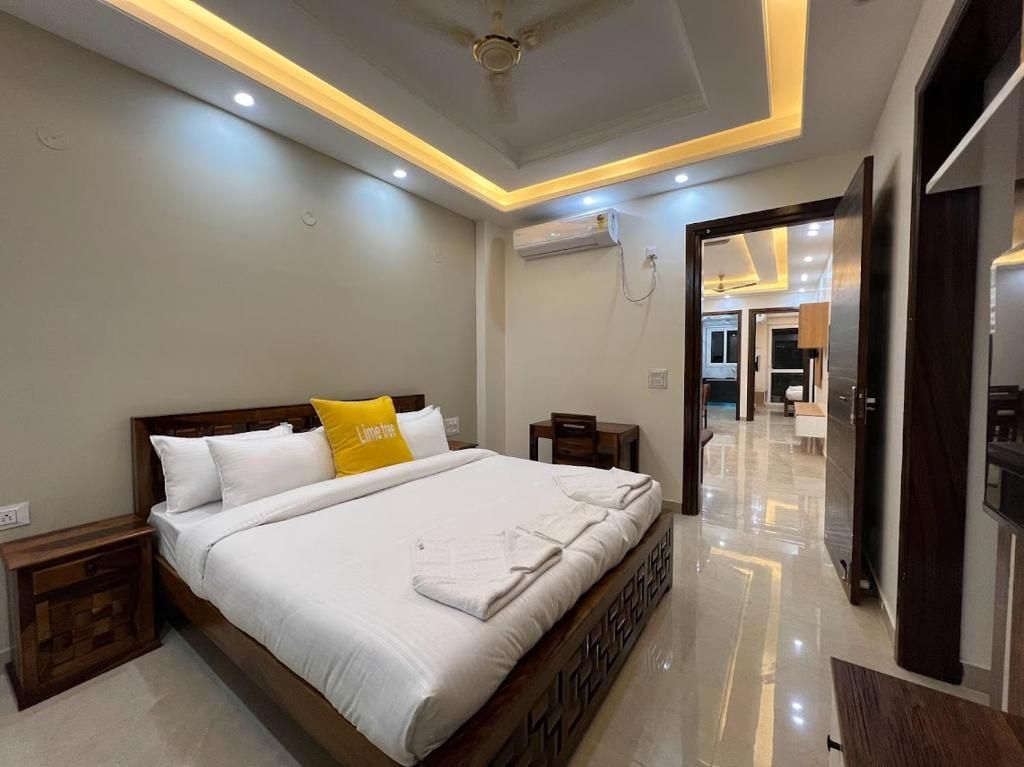 Lime Tree Two BHK Service Apartment Golf Course Road Gurgaon Two-Bedroom Apartment 9