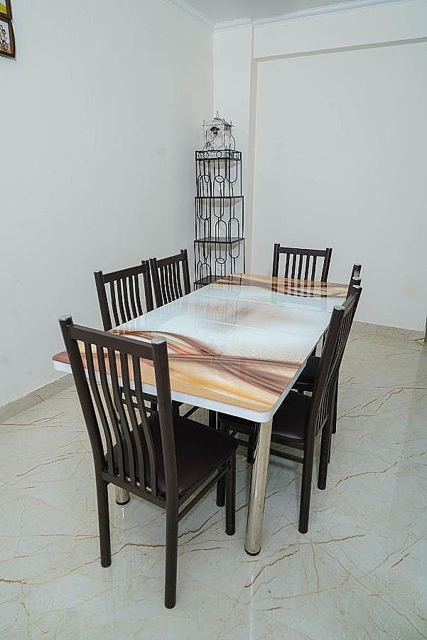 Food & Dining