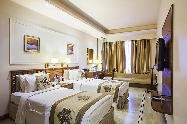Clarion Bella Casa By Choice Hotels Standard Room 5