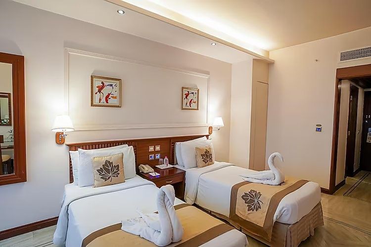 Clarion Bella Casa By Choice Hotels Standard Room 6
