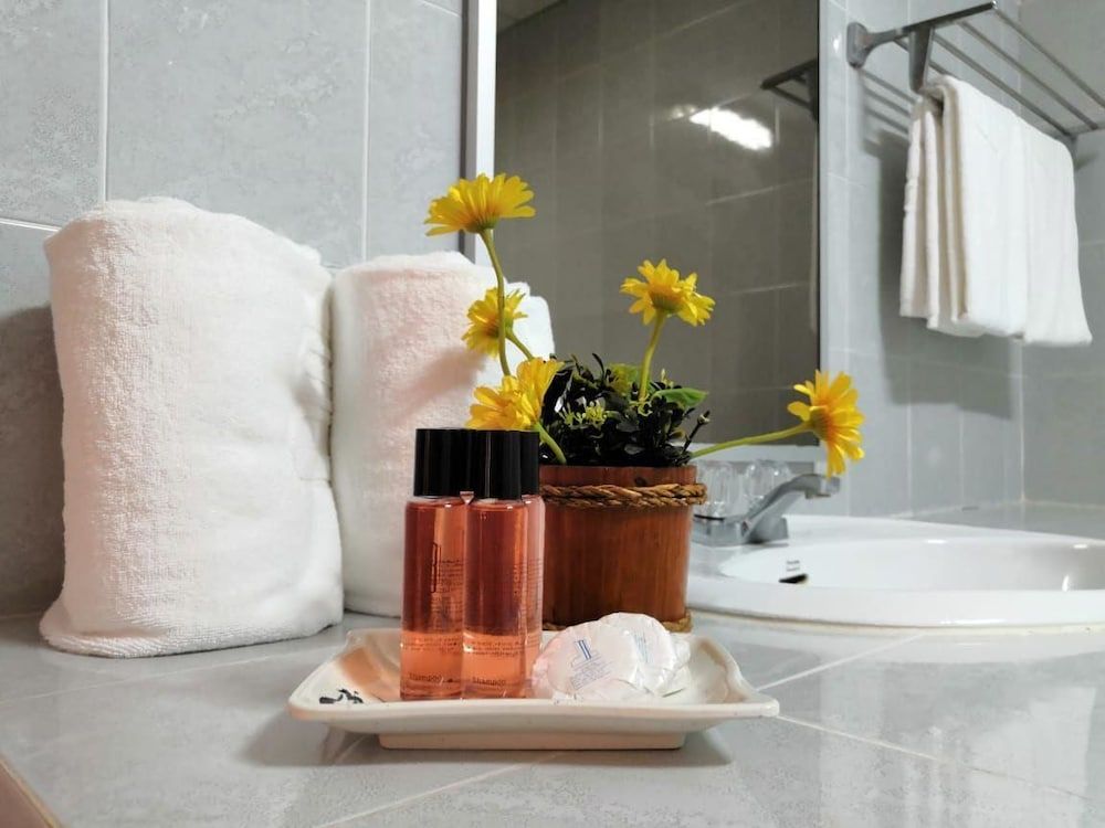 Jubilee Hotel Junior Suite 6