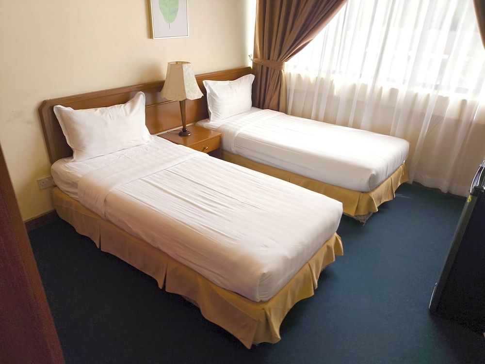 undefined Jubilee Hotel 2