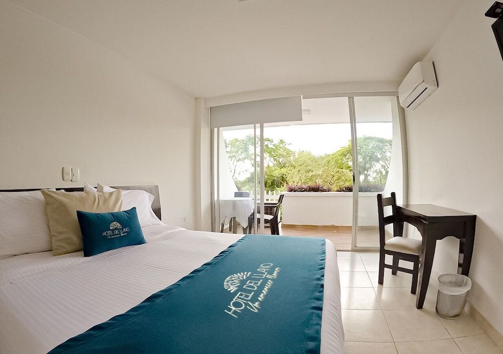 Hotel Del Llano Single Room 4