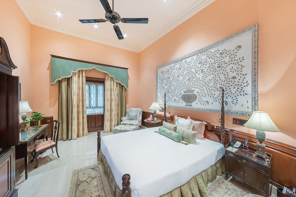 Rambagh Palace Palace Room Garden View King Bed 3