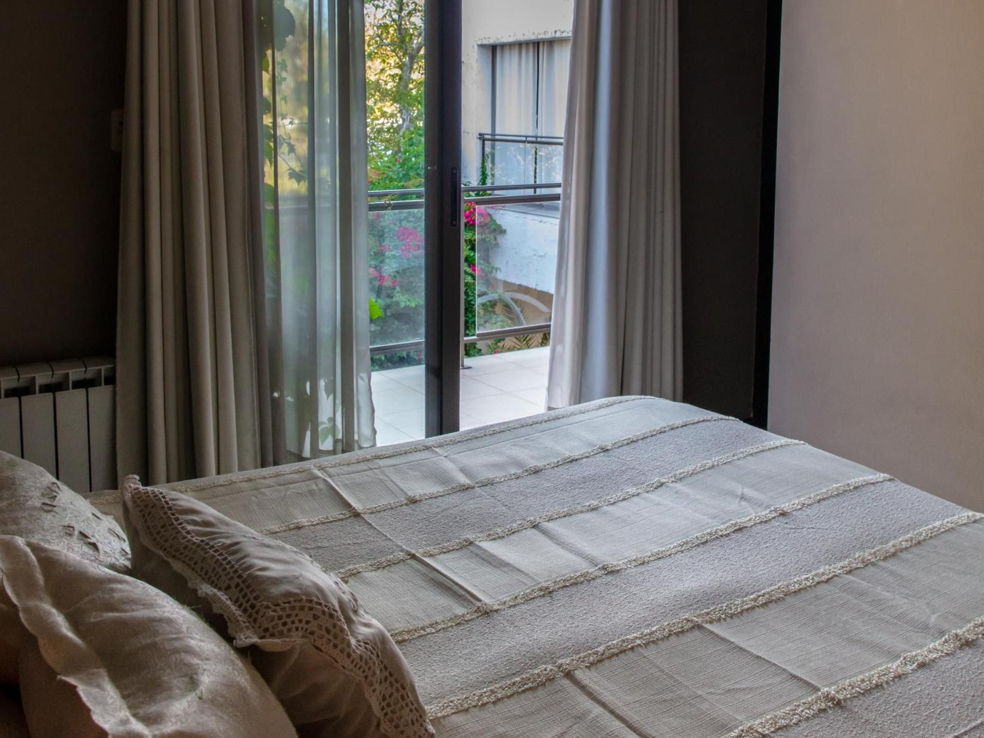 Apartment (2 Adults)