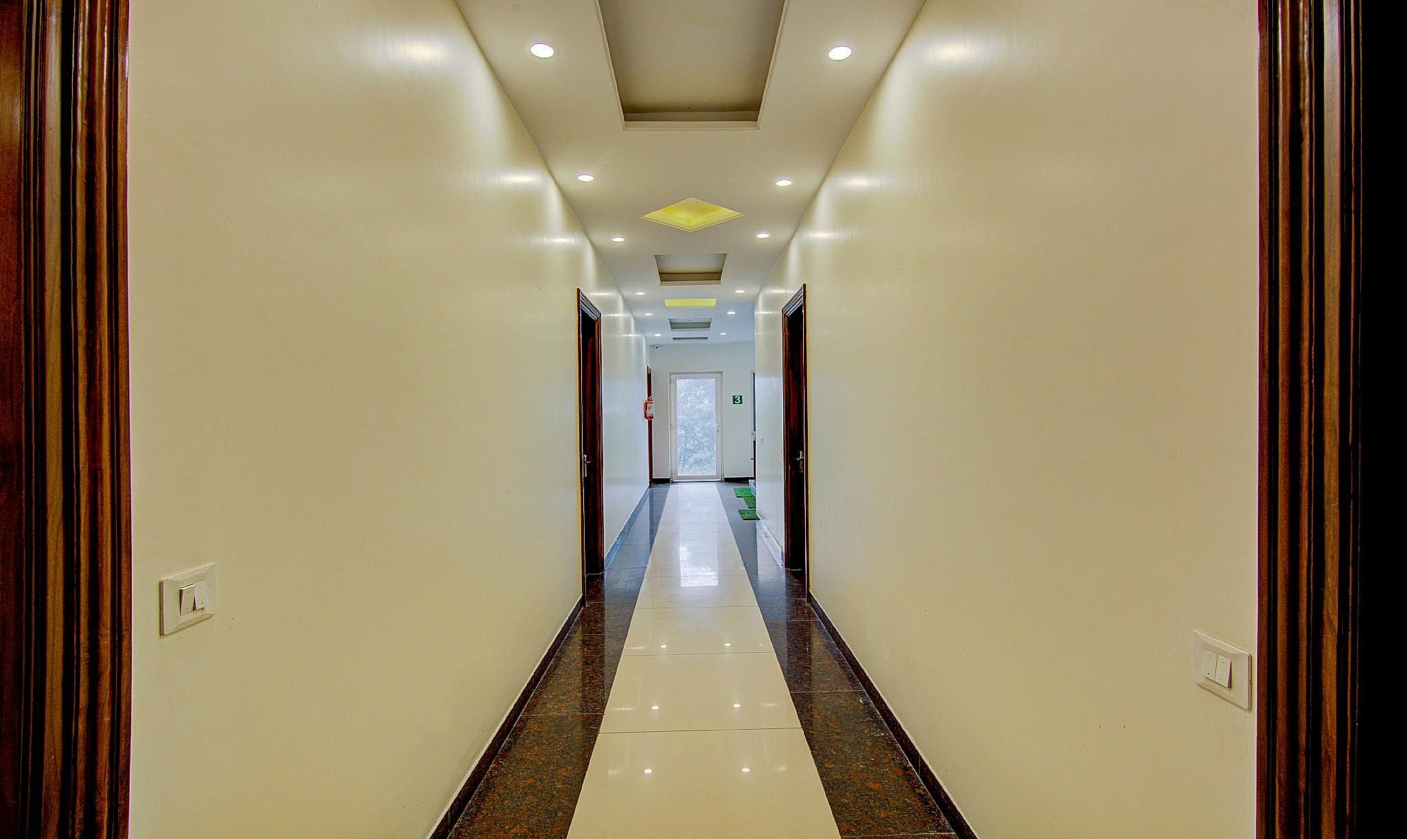 undefined Itsy Hotels GM Residency 5