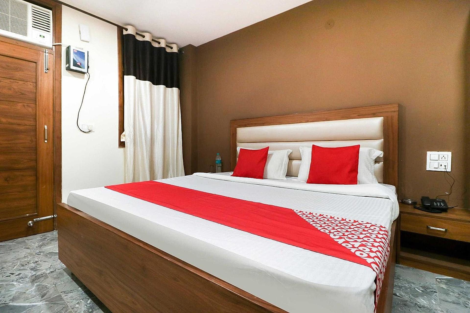 Hotel O by OYO Sector 45 Formerly Manyavar Classic 2