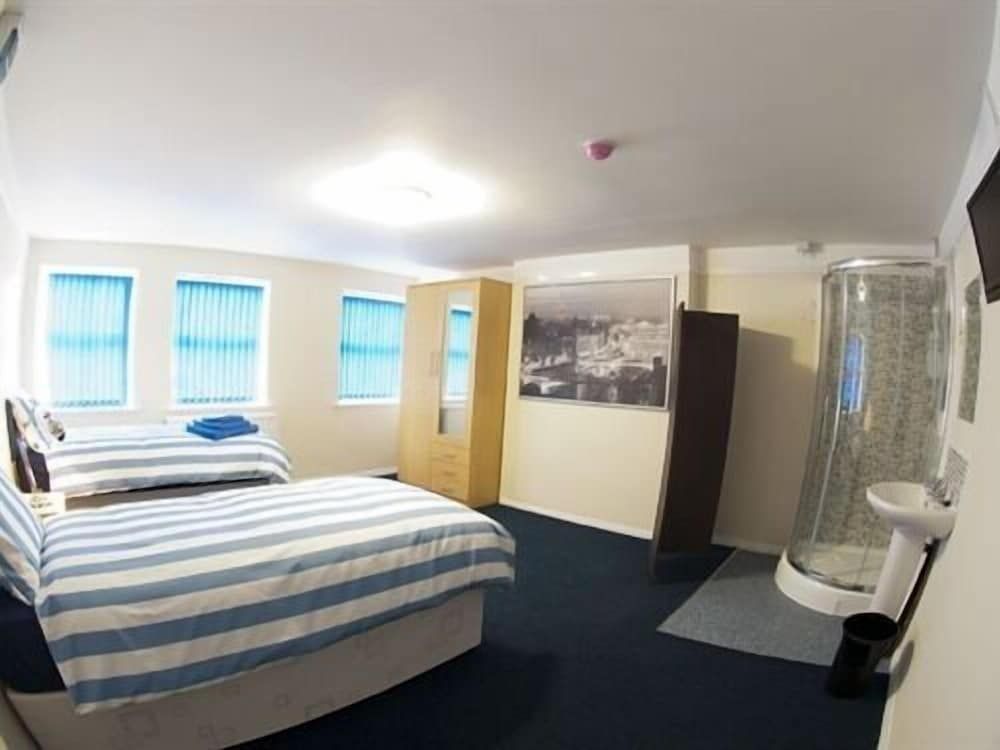 undefined Liverpool Gateway Inn 5