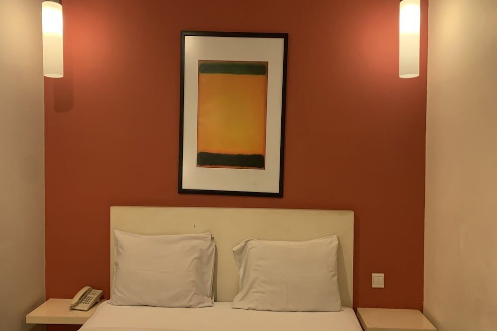 undefined Hotel Glodok Plaza 10