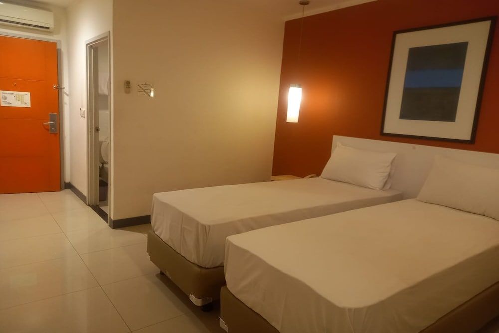 undefined Hotel Glodok Plaza 8