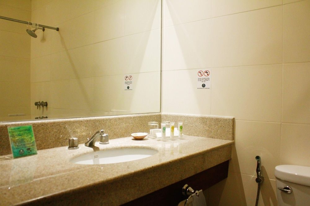 Citi Park Hotel powered by Cocotel Standard Twin Room 5