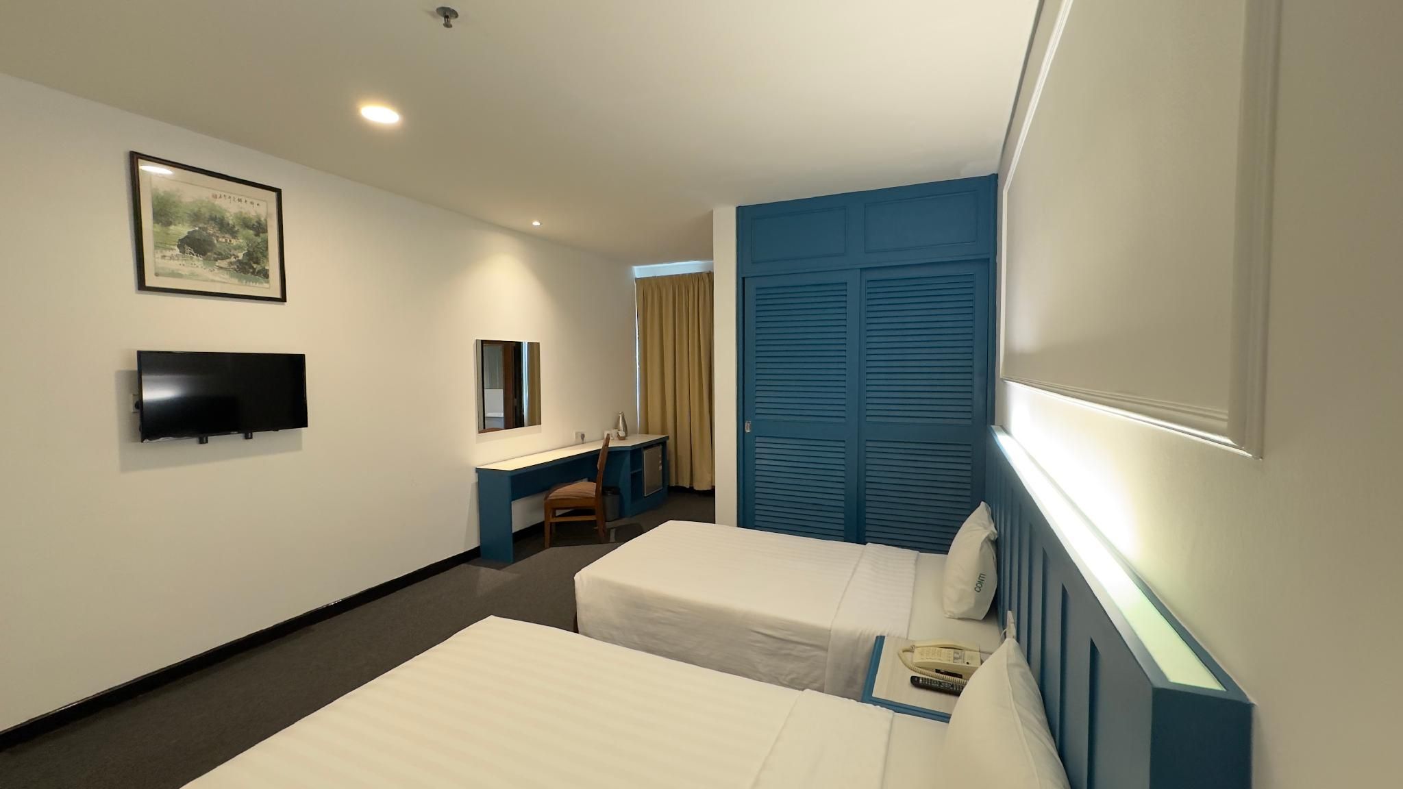 undefined Hotel Continental 4