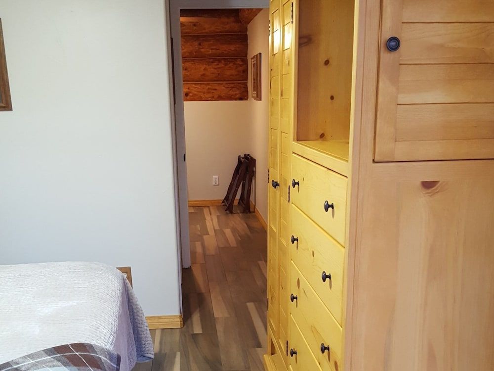 Premium Double Room, Ensuite, Courtyard View (Vernal Falls Room)