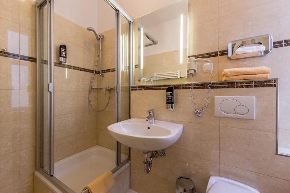 undefined Hotel Expo Frankfurt City Centre \- Digital Check\-In 9