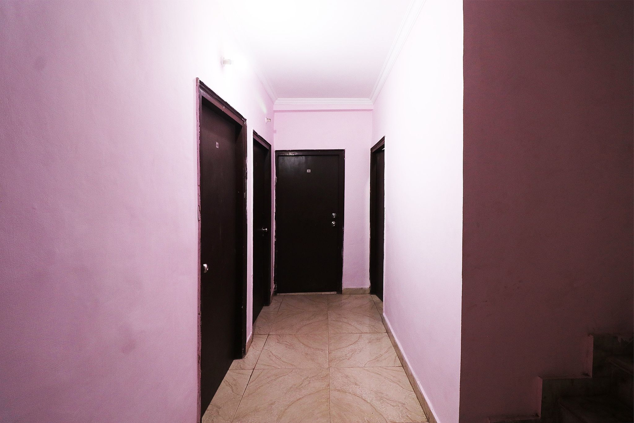 Side Image 2