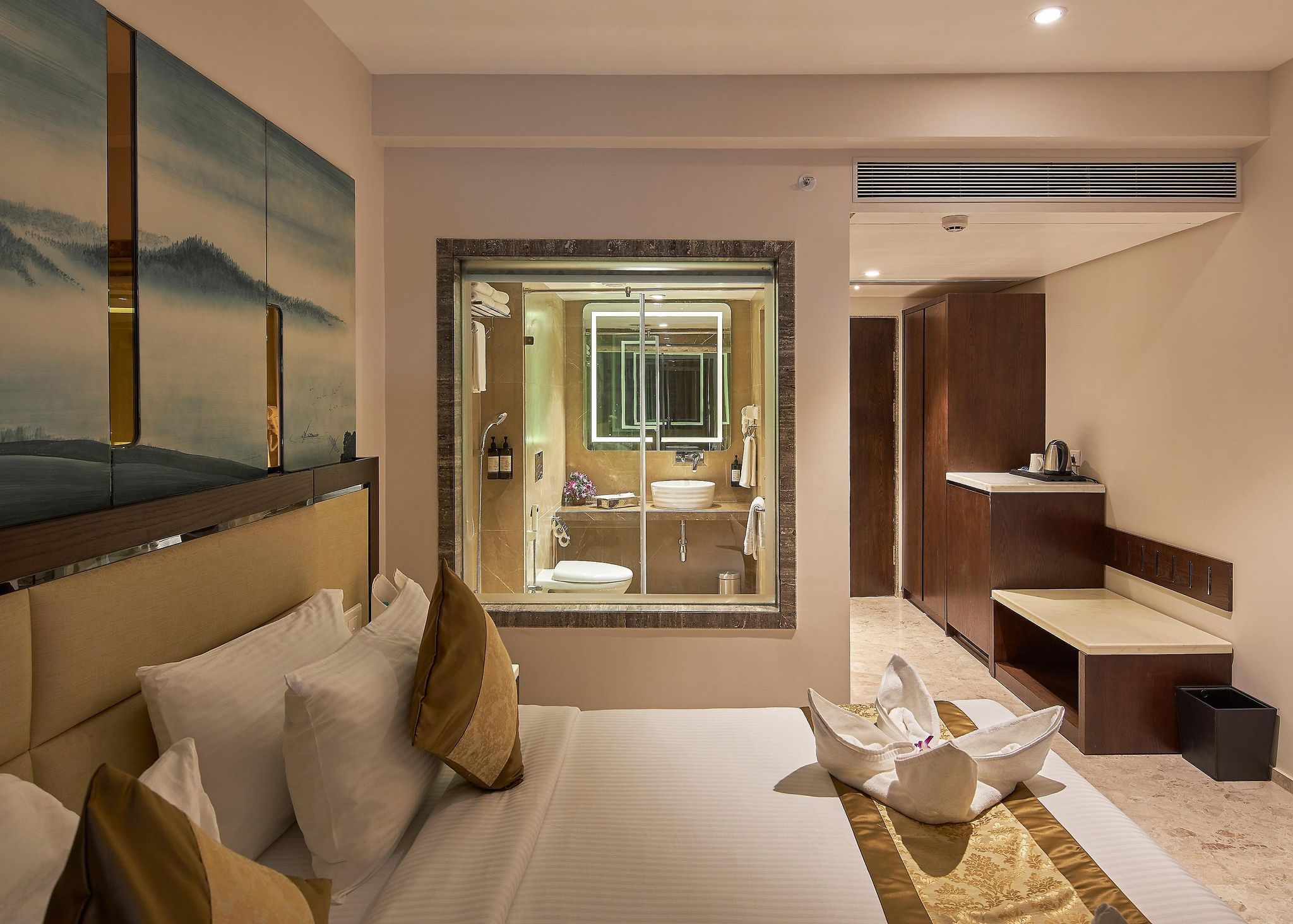 Regenta Central Imperial Candolim Club Room with Balcony 3