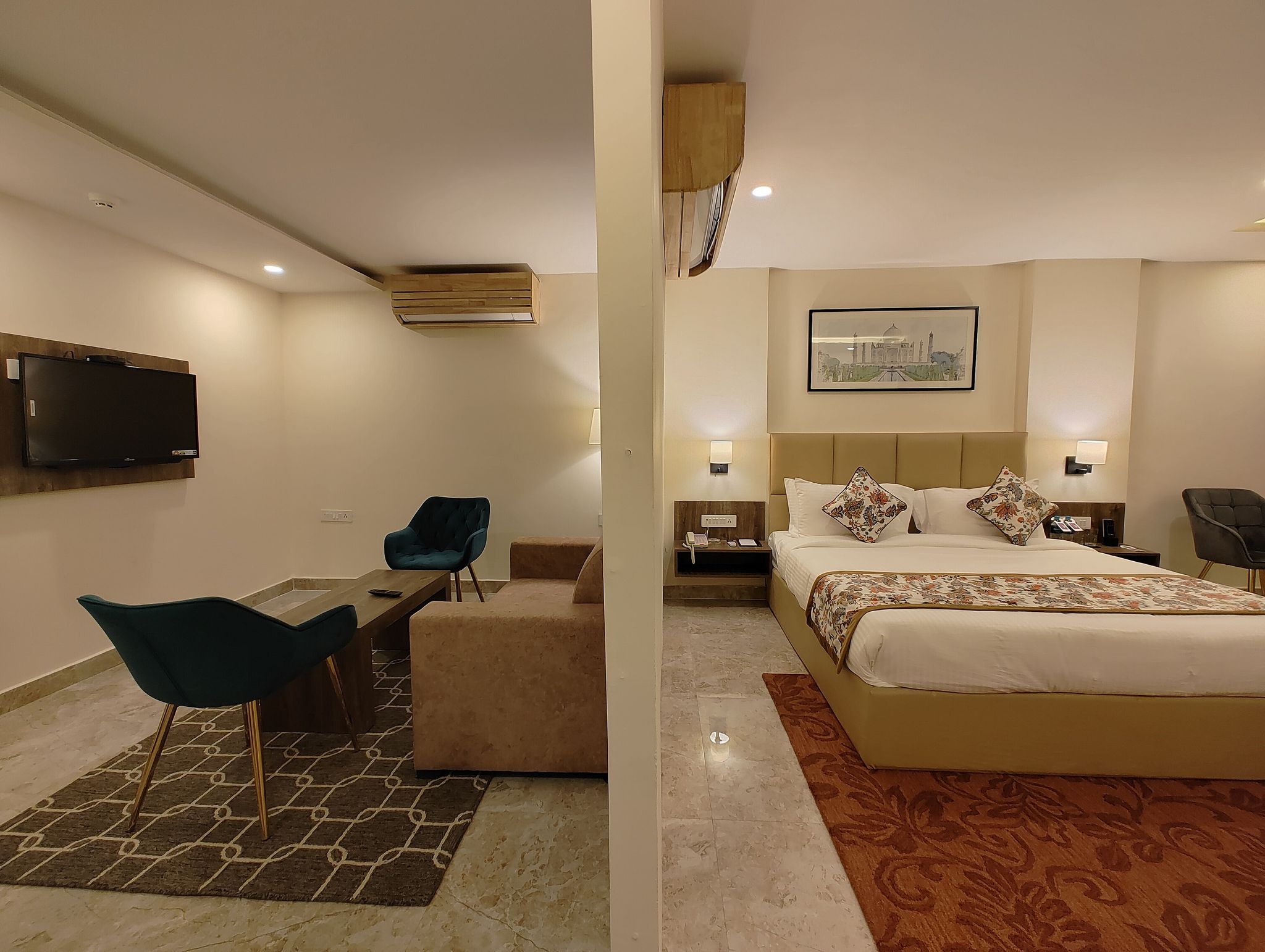 Regenta Inn Greater Noida Suite  8