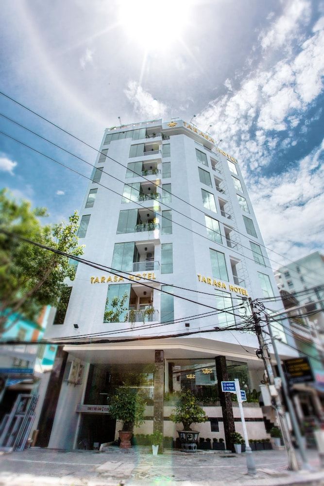 undefined Tarasa Hotel 6