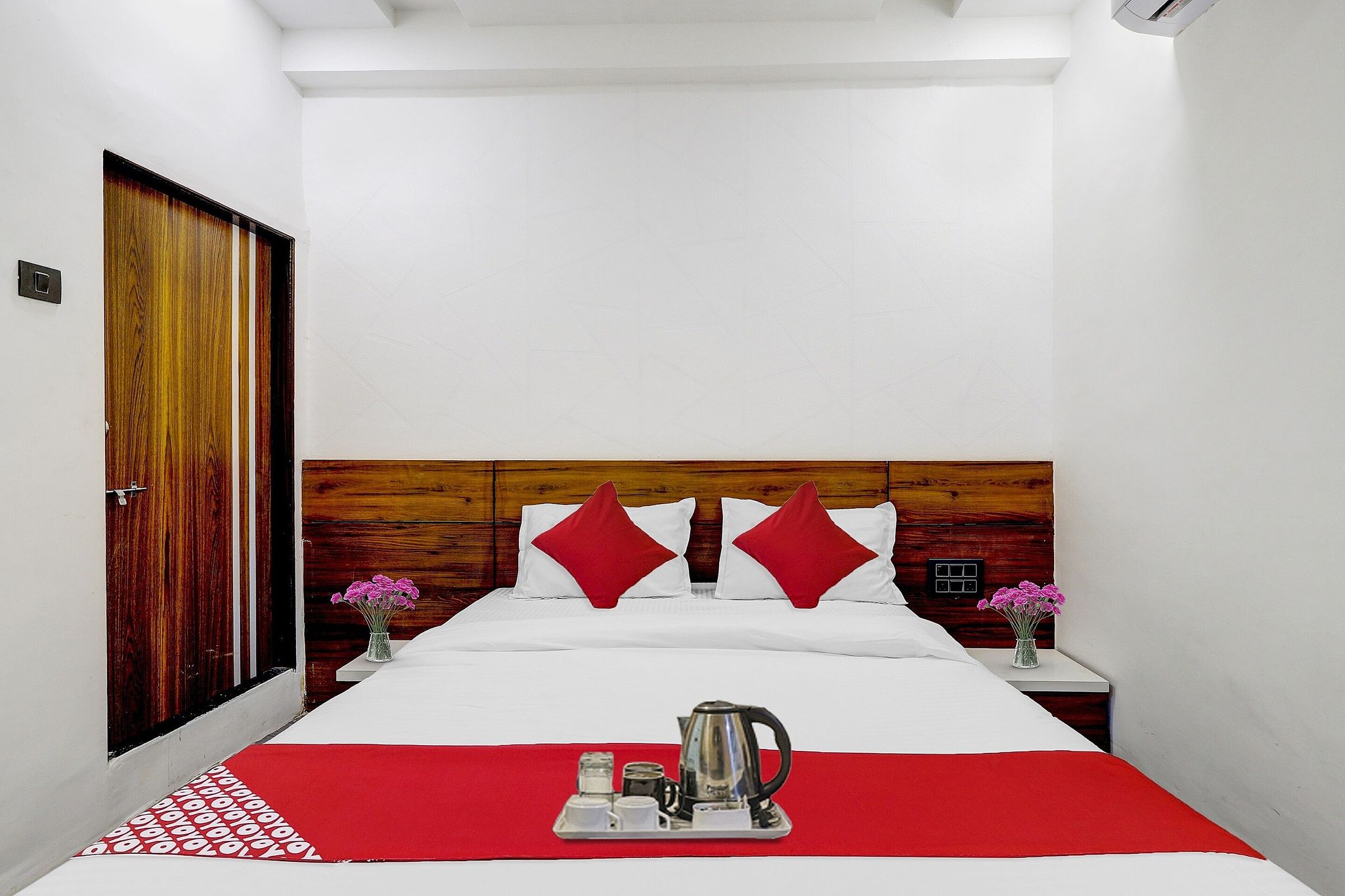 OYO Flagship 7star Hotel Classic 10