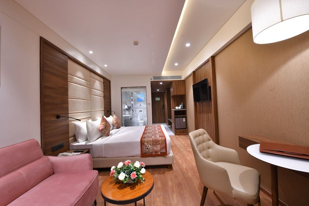 Regenta Fairlark Vadodara Executive Double Room