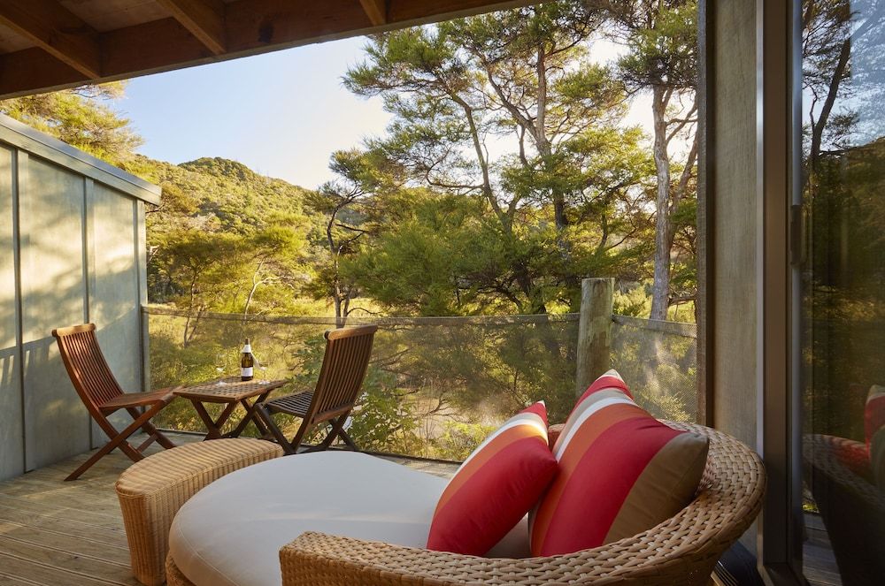 Awaroa Lodge Superior Suite 6