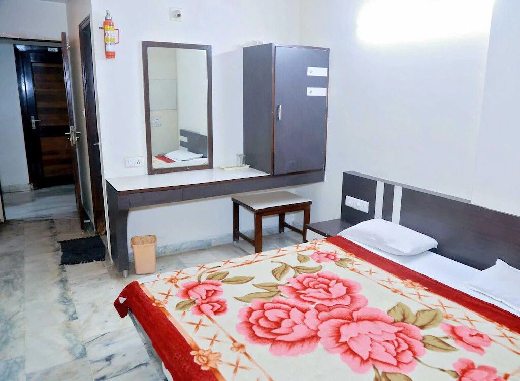 Deluxe Double or Twin