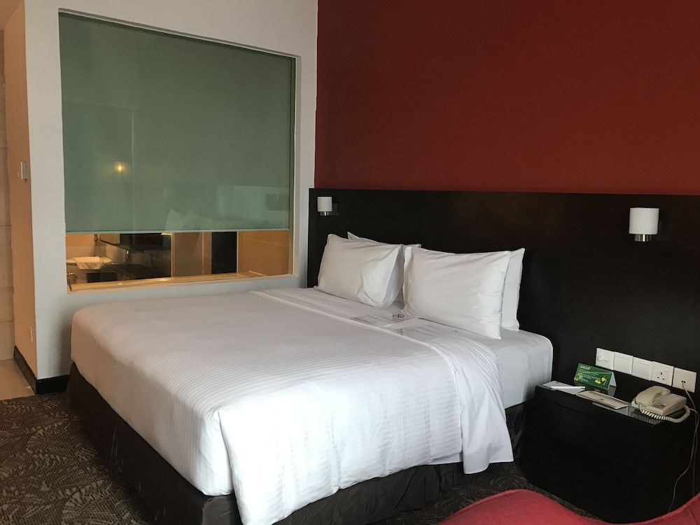 The Klagan Hotel Deluxe Room 3