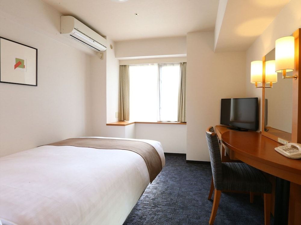 Standard Double Room, Smoking