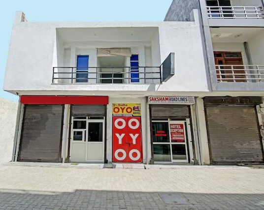 OYO Radhe Hotel