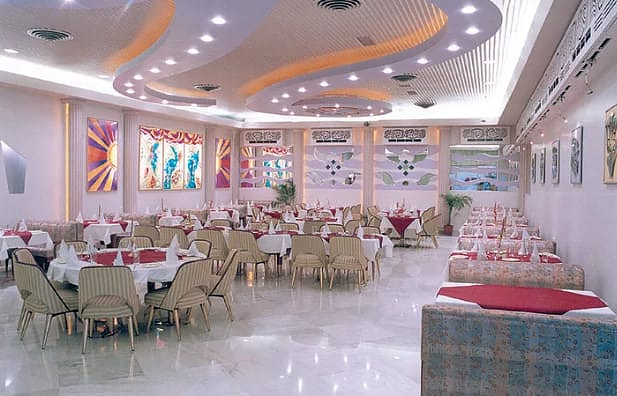Food & Dining